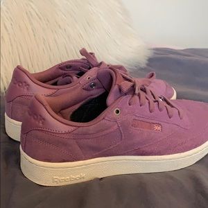 Reebok Sneakers
